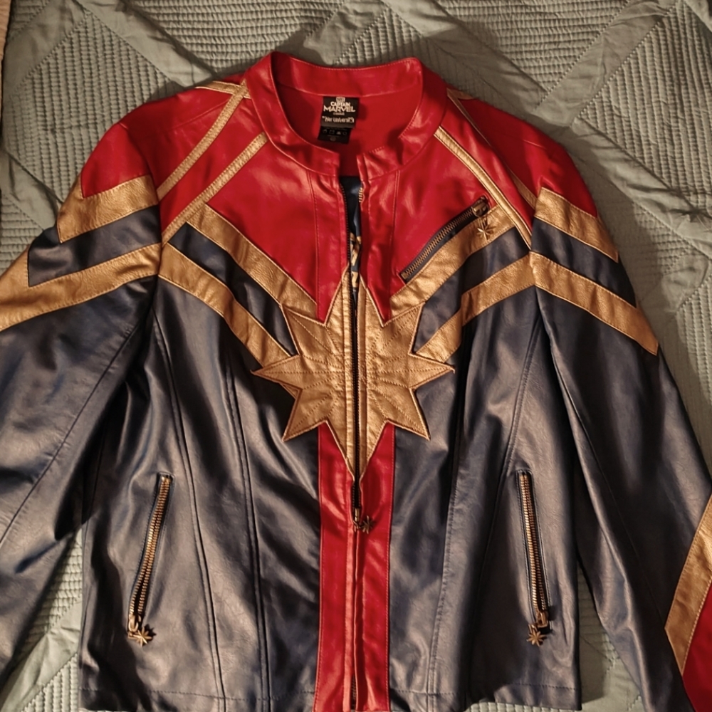 Her Universe Captain Marvel Women's Jacket